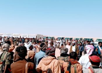 تصعيد جديد.. الإنتقالي يمنح الإصلاح 48 ساعة لإخلاء قواته من آخر معسكراته في شبوة