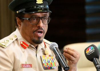 أول تعليق سعودي على تغريدة قيادي إماراتي يدعو لإنفصال الجنوب