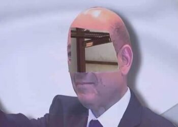 العليمي يصل حضرموت وسط سخط شعبي واسع ضده