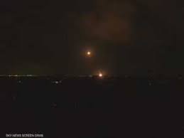 استهداف صاروخي يطال قاعدة أمريكية في دير الزور في سوريا