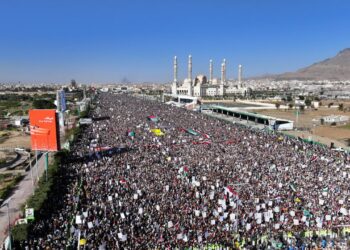 تأييد شعبي واسع لمعركة “الفتح الموعود والدفاع المقدس” ضد العدوان الأمريكي_البريطاني خلال مسيرات اليوم