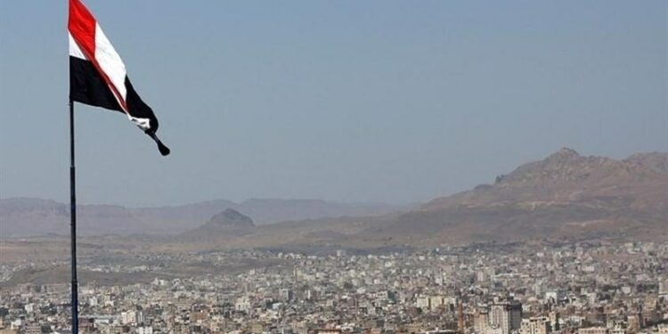 اليمن تعلن وقوفها إلى جانب لبنان وحزب الله في الرد على العدوان الإسرائيلي